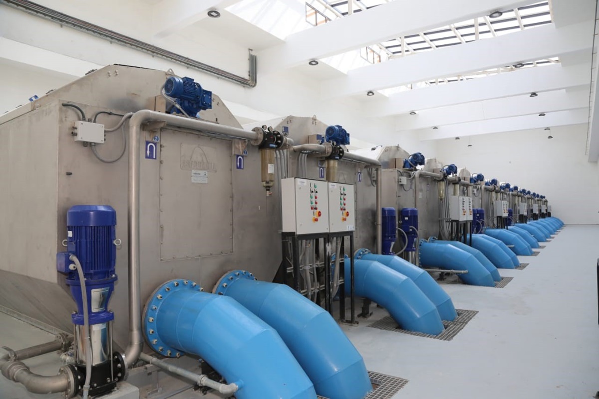 Each of the plant’s 28 disk filter installations uses a Sulzer VMS pump (Image Source: Metito)