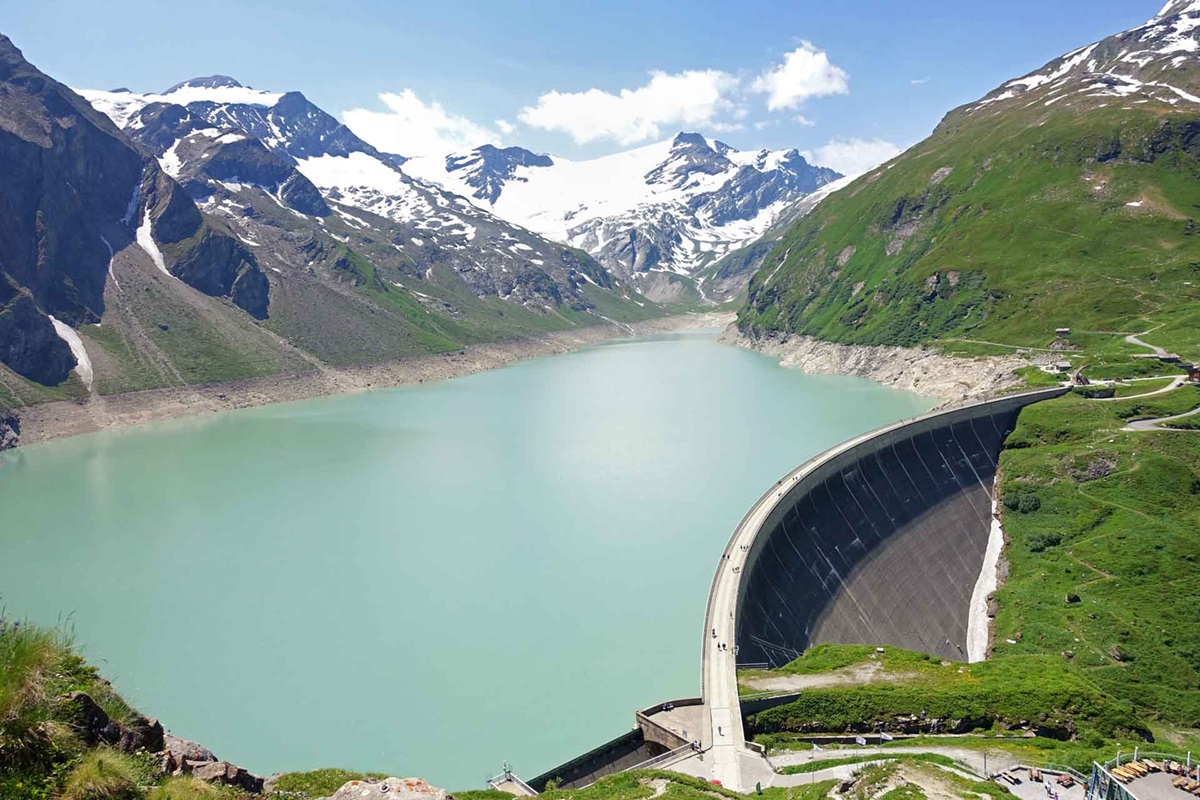 Dam and water collection in the mountains