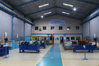 Inside the Balikpapan service center.