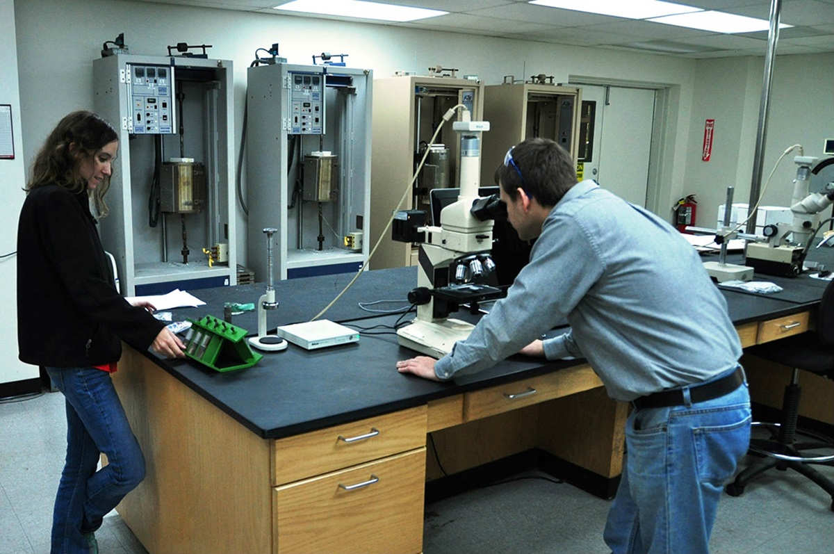 Optical microscopy to determine failure mode