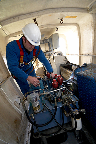 Sulzer can help to improve the reliability and lifespan of your wind turbines