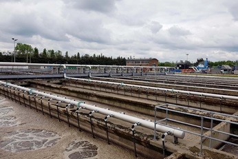 As part of an upgrade of its aeration lanes, Anglian Water's Basildon Sewage Treatment Works in Essex, UK installed three HSTs in 2007, and added a fourth in 2012.