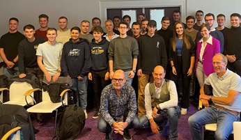 Students and Sulzer Engineers at the Venlo service center 