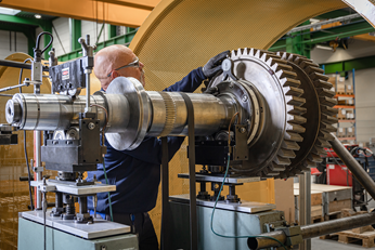 Sulzer can offer support for the whole package, gas and steam turbines to the generators as well as the pumps and compressors that supply boilers and other processes