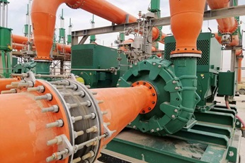 Heavy-duty slurry pump type EMW350MS at the site (2021).