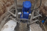 Muffin Monster grinder in operation