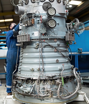 sulzer employee working on aeroderivative turbine