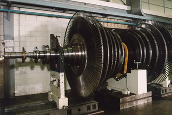 Turbine rotor for geothermal power generation