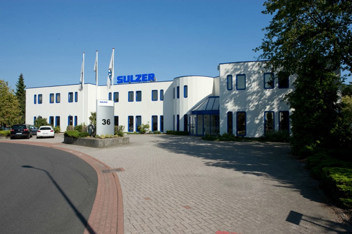 Outside of view of the Venlo service center 
