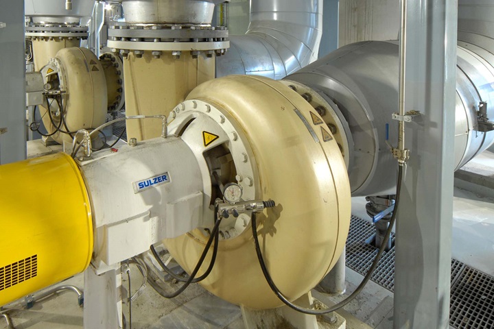 AHLSTAR end suction single stage process pump in an evaporation plant