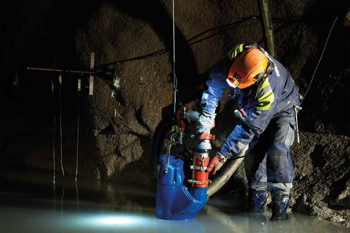 Sulzer’s submersible dewatering pumps are excellent for pumping water and dirty water mixed with light abrasives.