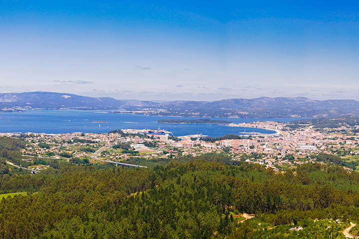 Sulzer engineers provide maintenance and operational support to maximize the performance and reliability of Vilagarcía de Arousa’s network. (Image source: Shutterstock)