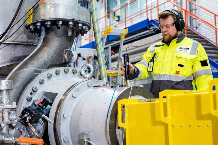 Sulzer’s competence center with the world’s biggest full-scale research facility for the pulp, paper and board segment and for new process applications based on wood raw materials is located in Kotka, Finland.