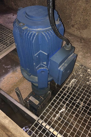 Dual-shafted grinder installed at pumping plant intake