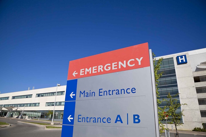 Emergency entrance of hospital.